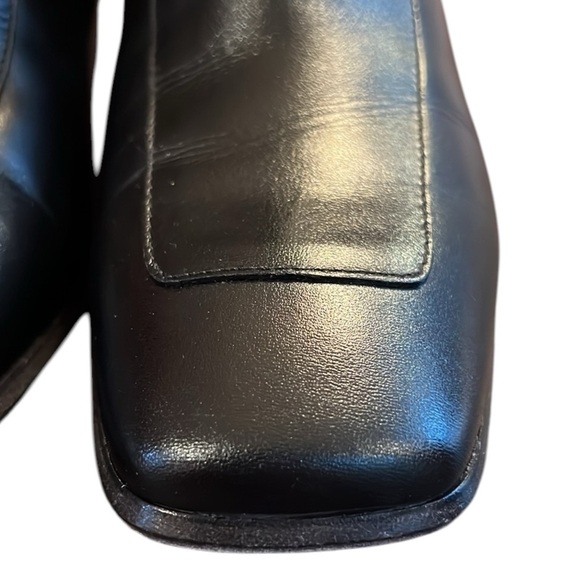 Banana Republic Black Lucca Leather Ankle Boot Italy 2.5” Heel Side Zipper 9 - Picture 4 of 16